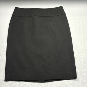 Banana Republic Pencil Skirt Size 0 Colour Black NWT